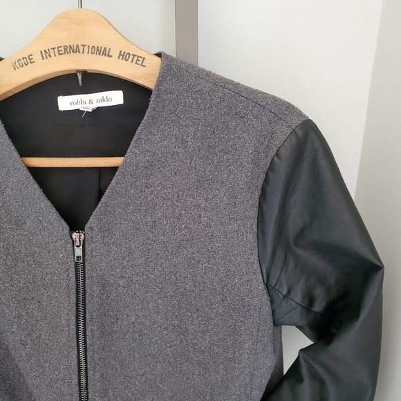 Robbi & Nikki Solid Gray Black Zip Up Jacket - Picture 3 of 6